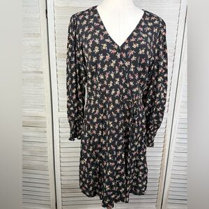 WILD FABLE Cottage Floral Knee/Mini Long Sleeve
Dress Black Floral-XL